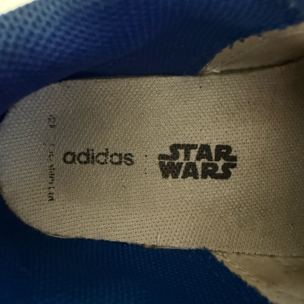 adidas Star Wars R2-D2 - Picture 5 of 5